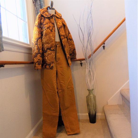 60's Vintage Quilted Coat Size Medium & High-Rise Straight leg Jeans Size 9/10 - Picture 3 of 6